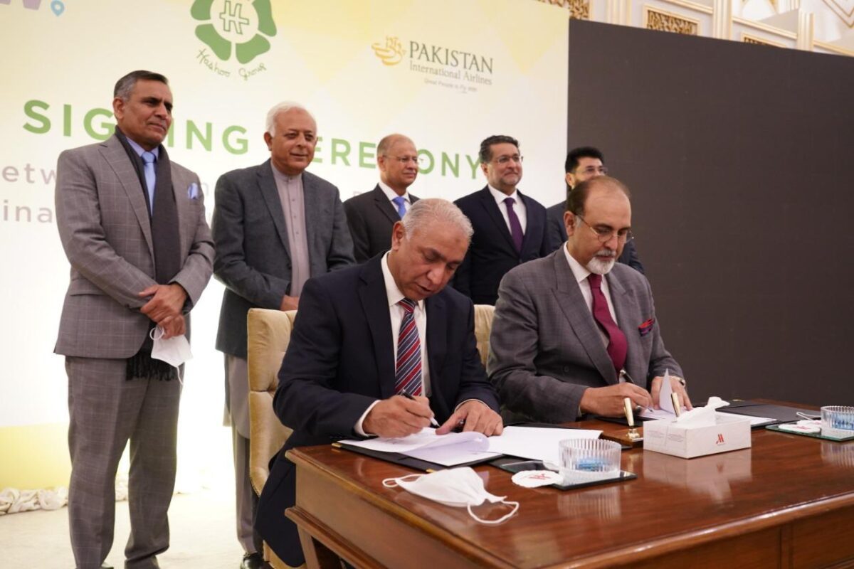 PIA and Hashoo Group / Destinations of the World (DOTW-Pakistan) entered into a strategic Alliance 